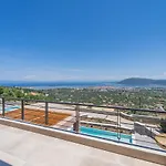 31 Blue Ionian Villa Apolpaina